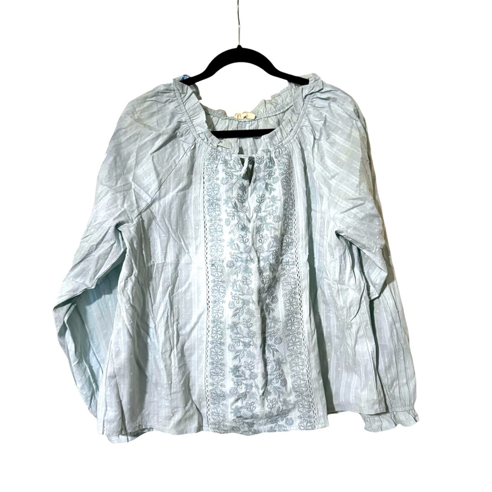 NWT Easel Blue Floral embroidered Top Large